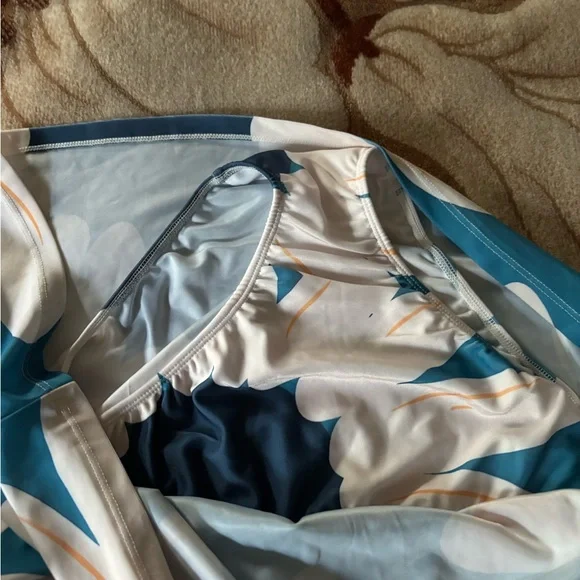 Floral Blue and White Tankini - Picture 11 of 12